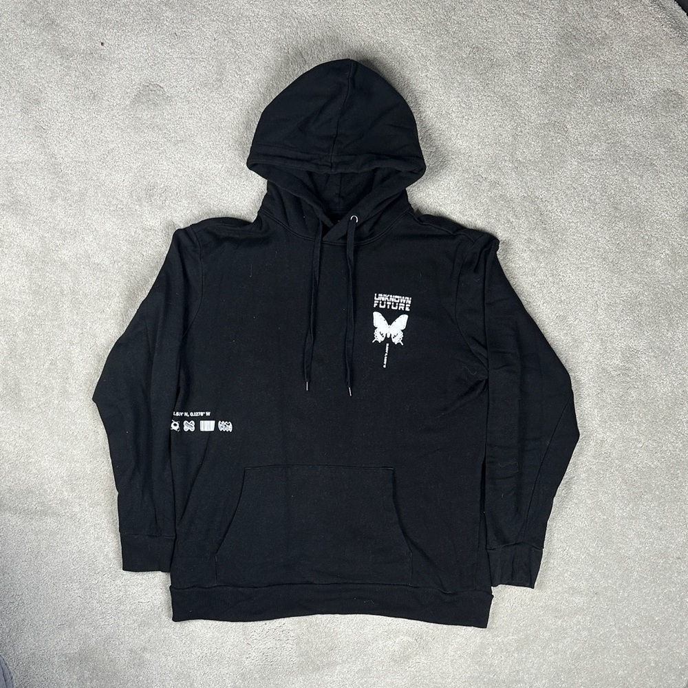 No Boundaries Black Hoodie with Graphic Design